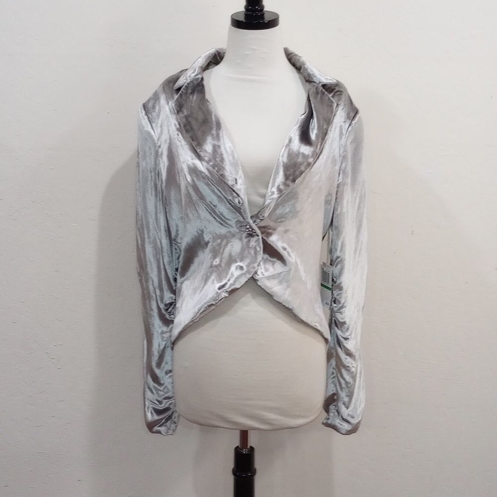 LaRok Silver Velour Cropped Tuxedo Jacket With Jeweled Button - L - New! Vintage